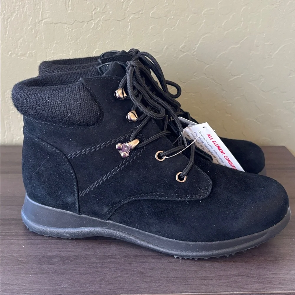 Wanderlust Boston Black Suede‎ Ankle Boots Size 8 M NWT